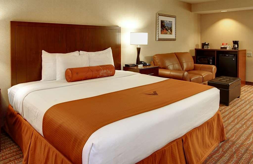 The Hotel Salem Room photo