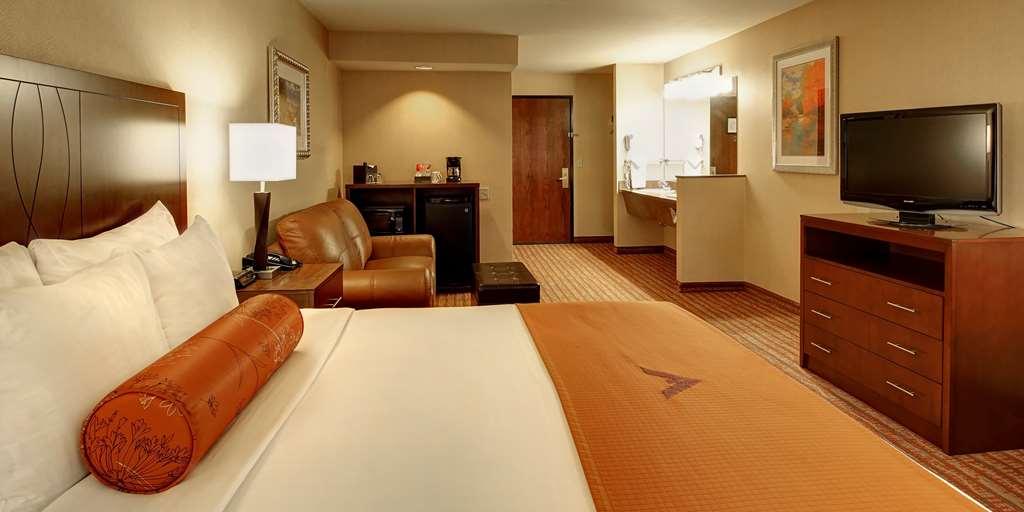 The Hotel Salem Room photo